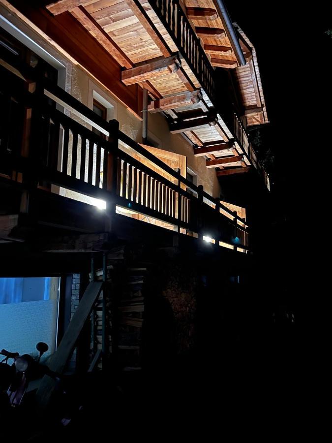 Chalet allemand Oulx Extérieur photo